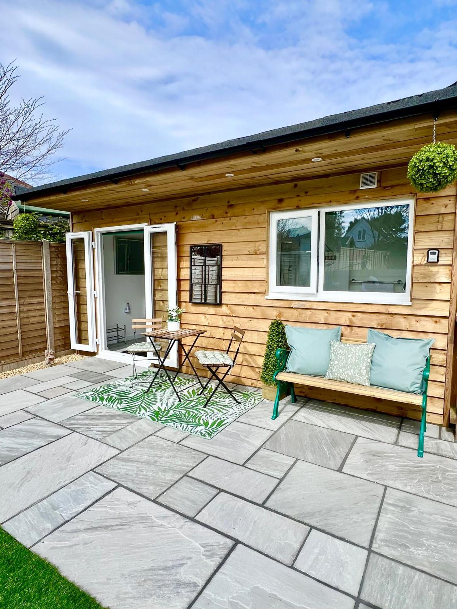 The Mudeford Gem Accommdation Christchurch  Exteriör bild